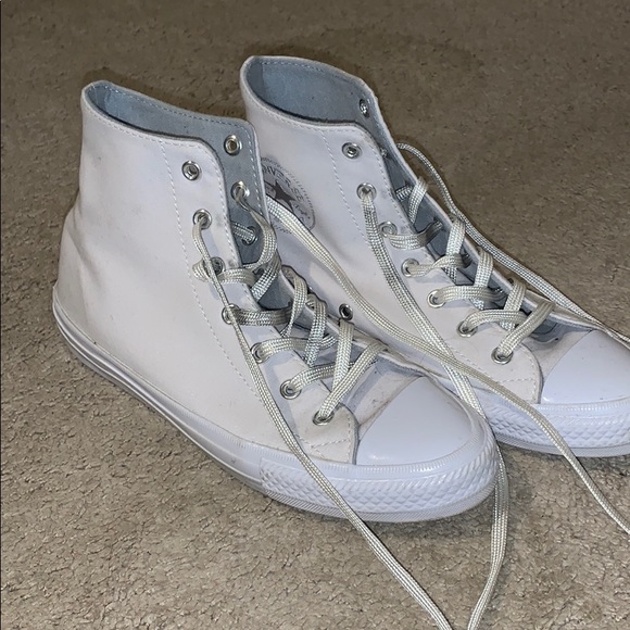 Converse Shoes - Off White Converse